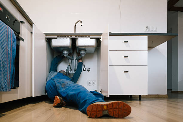 Professional Leak Detection technician working in Carbondale, PA